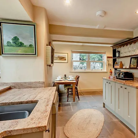 2 Bed In Sz141 Holiday home