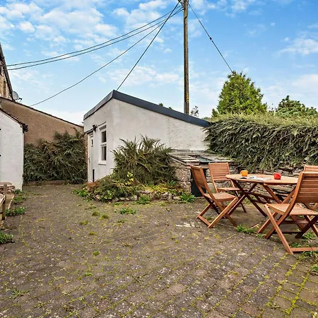 2 Bed In Sz141 Holiday home