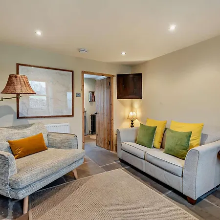 2 Bed In Sz141 Holiday home *
